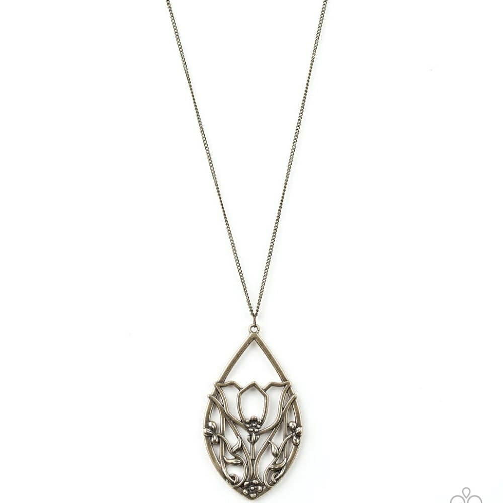 Necklace and earrings set